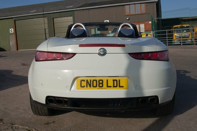 Alfa Romeo Spider 2.2 Jts Limited Edition 185 Bhp CN08LDL White #4
