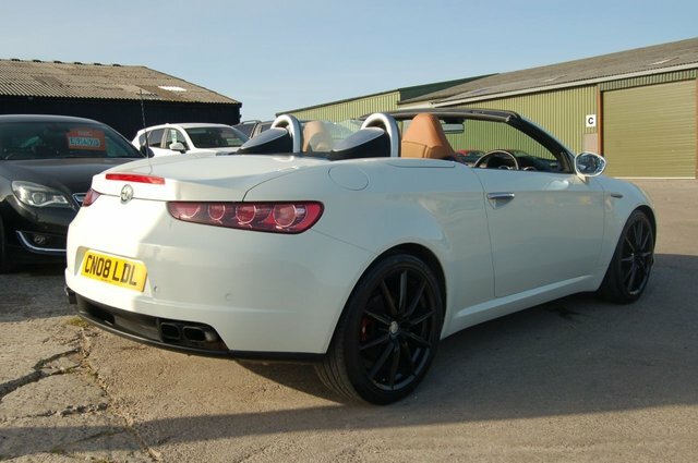 Alfa Romeo Spider 2.2 Jts Limited Edition 185 Bhp CN08LDL White #3