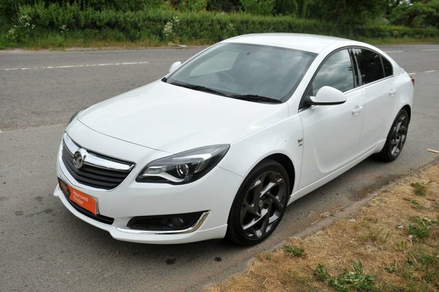 Vauxhall Insignia 1.6 Cdti Sri VX Line Hatchback E White #3