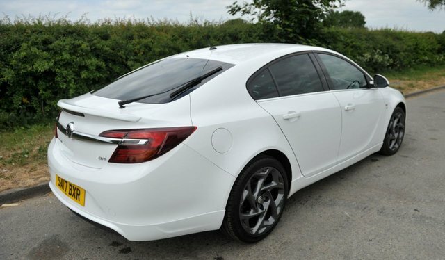 Vauxhall Insignia 1.6 Cdti Sri VX Line Hatchback E White #6