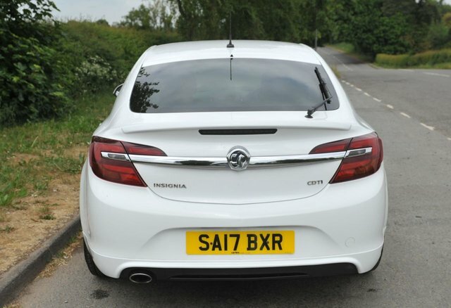 Vauxhall Insignia 1.6 Cdti Sri VX Line Hatchback E White #5