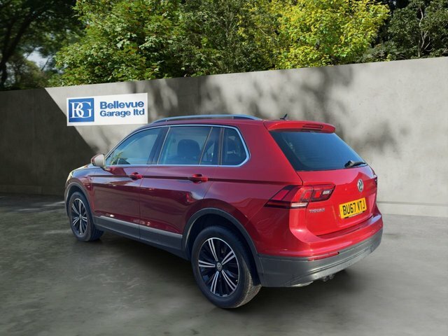 Volkswagen Tiguan 2.0 Tdi Se Navigation Suv 4Motio BU67VTJ Red #5
