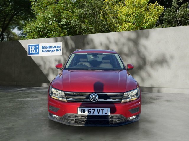 Volkswagen Tiguan 2.0 Tdi Se Navigation Suv 4Motio BU67VTJ Red #3