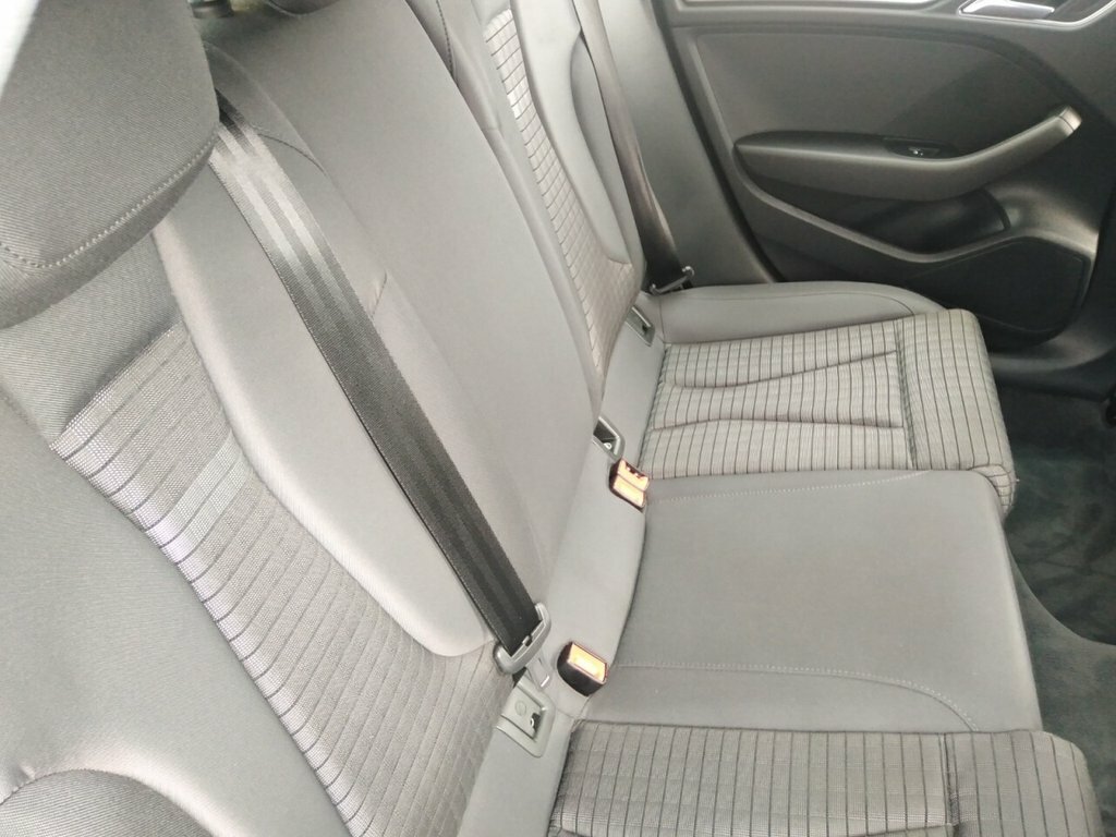 Audi A3 2L Sport Black #6