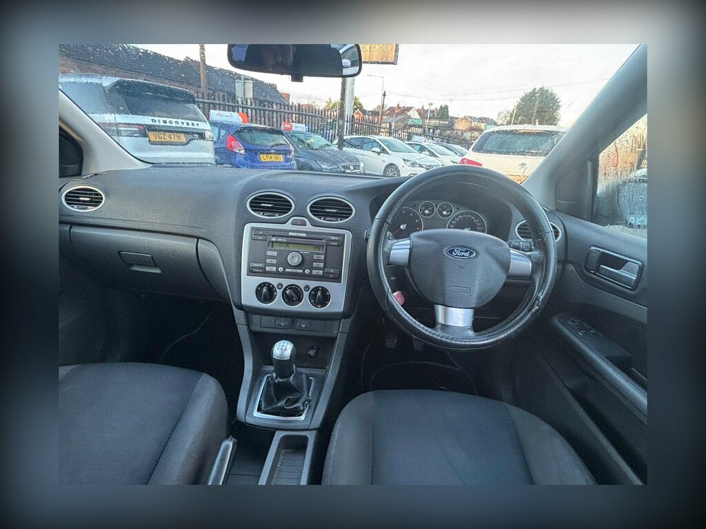 Ford Focus 1.6 Zetec Climate Hatchback 161 Blue #6