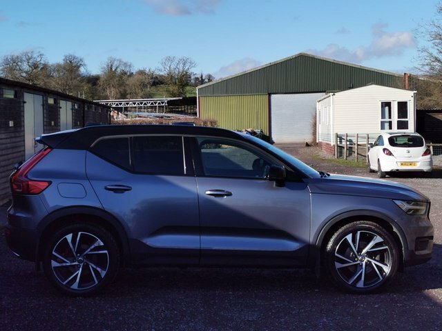 Volvo XC40 D3 R-design Suv KP19YCG Grey #3