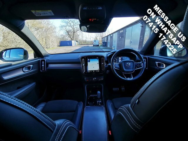 Volvo XC40 D3 R-design Suv KP19YCG Grey #2