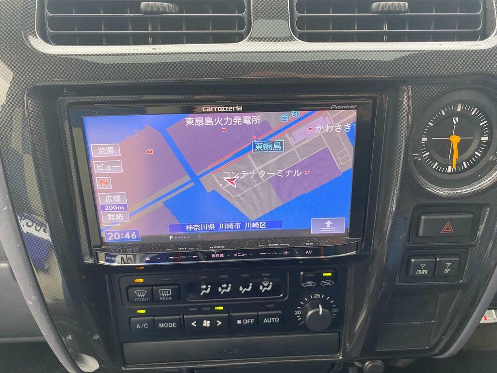 Toyota Land Cruiser 4.75V8 VX Active Silver #15