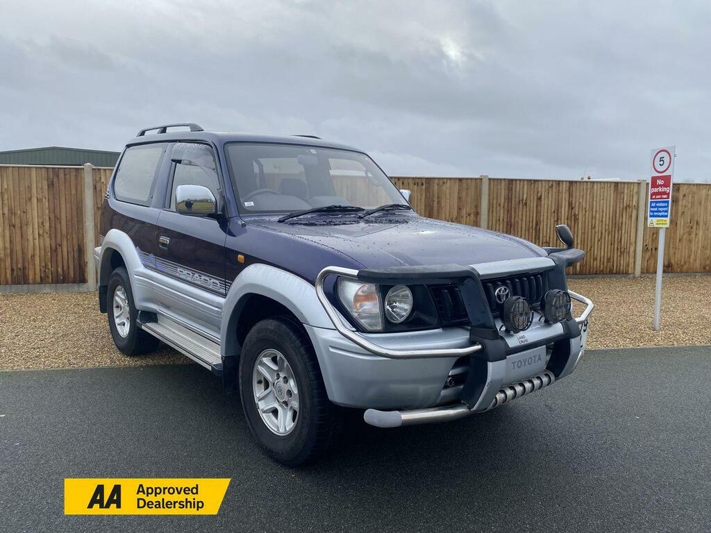 Toyota Land Cruiser 4.75V8 VX Active Silver #1