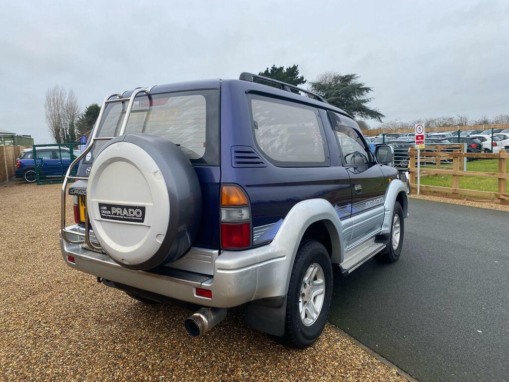 Toyota Land Cruiser 4.75V8 VX Active Silver #6