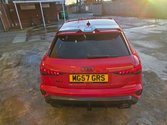 Audi RS3 2.5 Tfsi Carbon Black Sportback S Troni Red #5