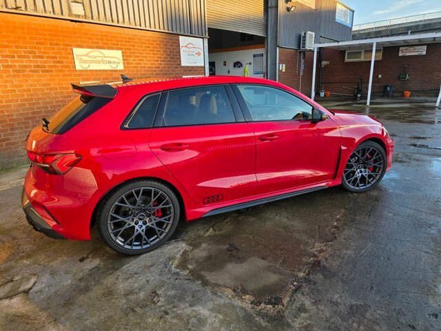 Audi RS3 2.5 Tfsi Carbon Black Sportback S Troni Red #2