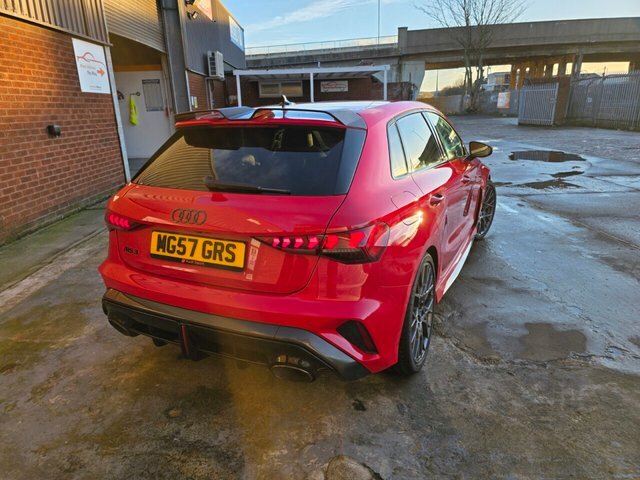 Audi RS3 2.5 Tfsi Carbon Black Sportback S Troni Red #4