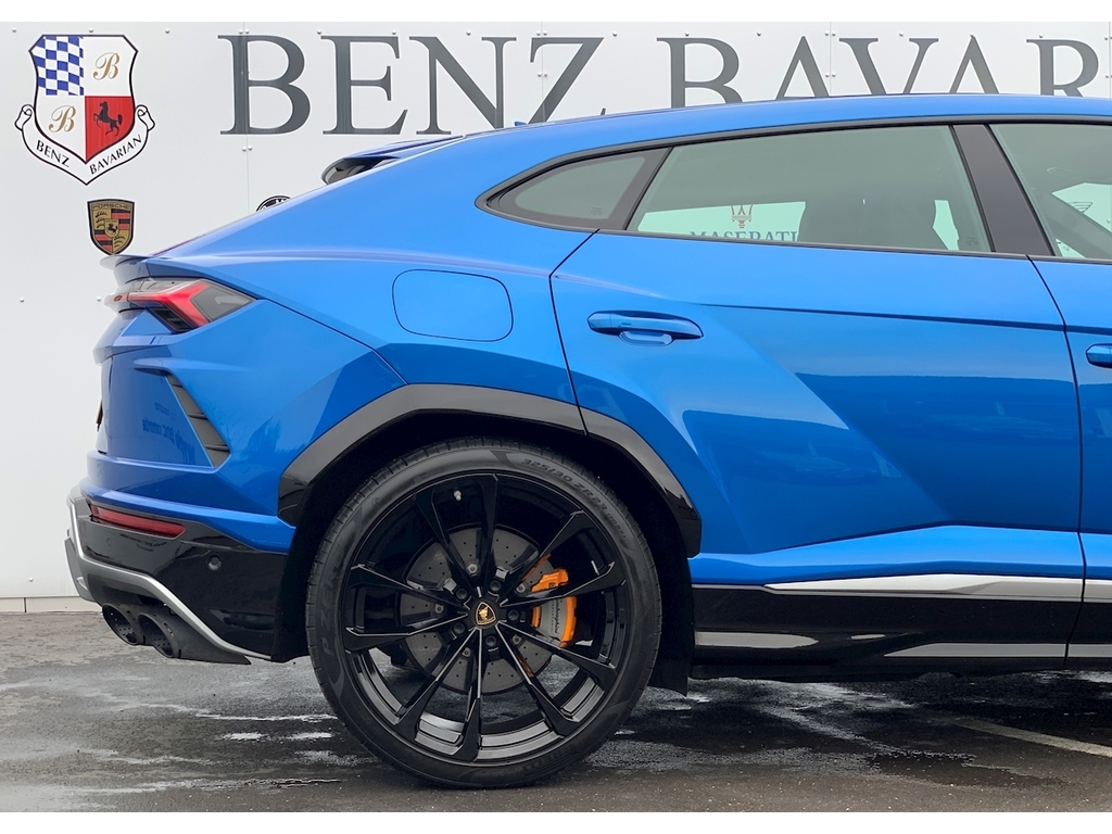 Lamborghini Urus Limited Edition White #21