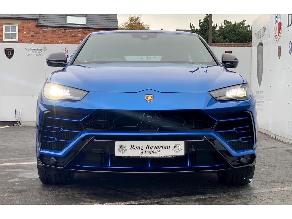 Lamborghini Urus Limited Edition White #16