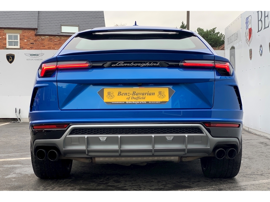 Lamborghini Urus Limited Edition White #25