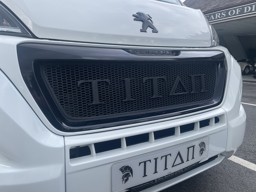 Peugeot Boxer Professional - Luxury Premier Project Titan Motorh MC19HPO White #4