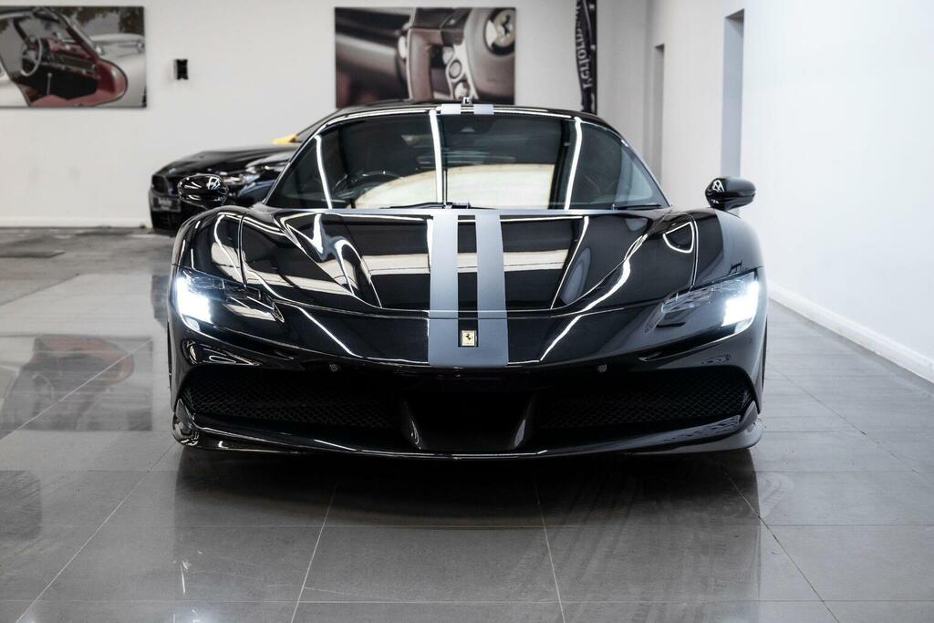 Ferrari Sf90 Stradale Coupe 4.0T V8 7.9Kwh F1 Dct 4Wd Euro 6 Ss Black