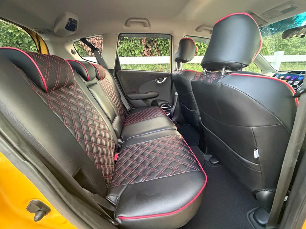Honda Fit Rs 1.5 White #22