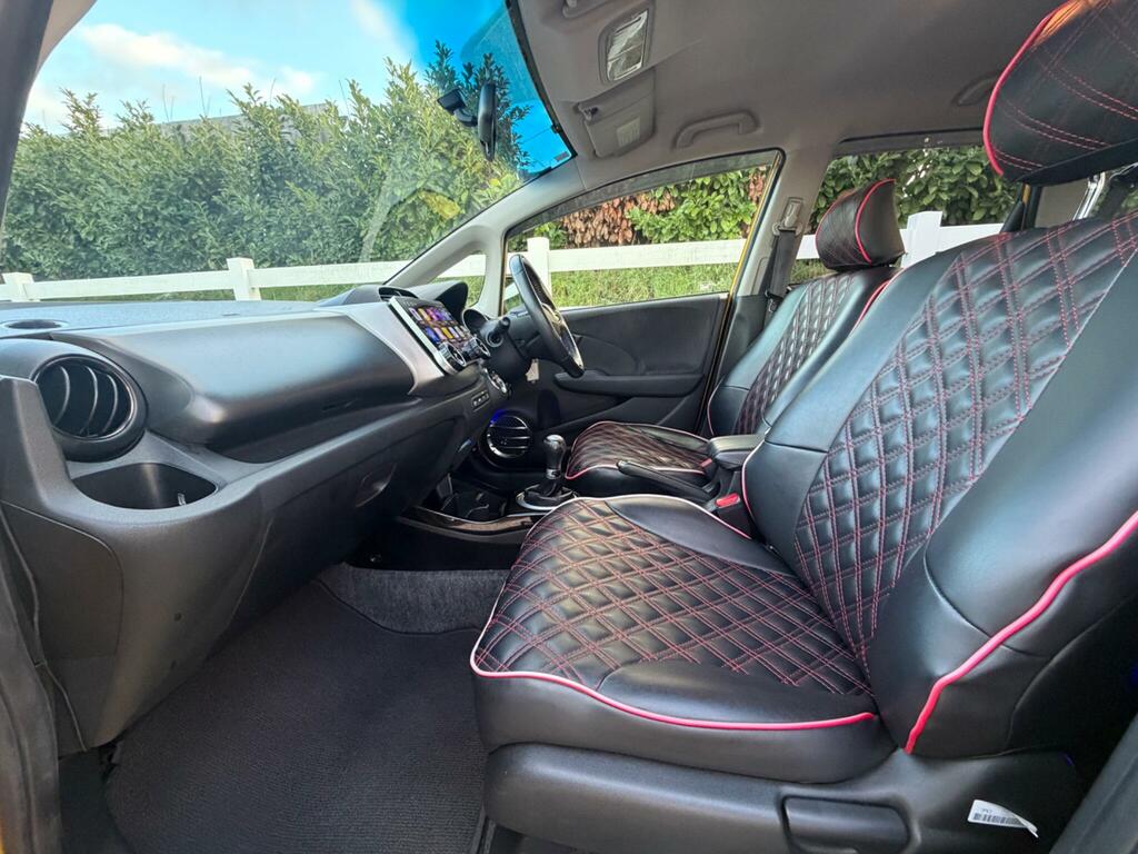 Honda Fit Rs 1.5 White #34