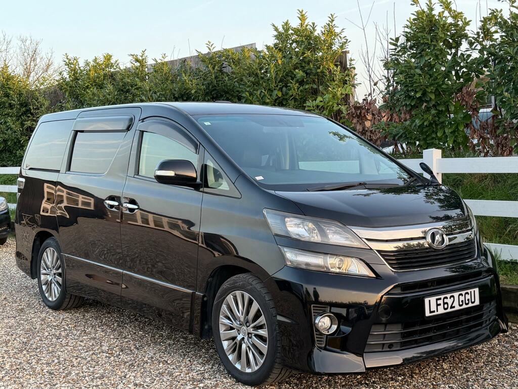 Toyota Vellfire Golden Eye 2.4 LF62GGU Black #2