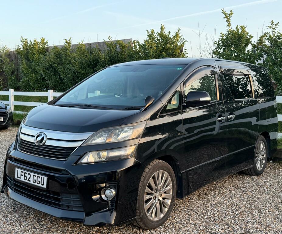 Toyota Vellfire Golden Eye 2.4 LF62GGU Black #4