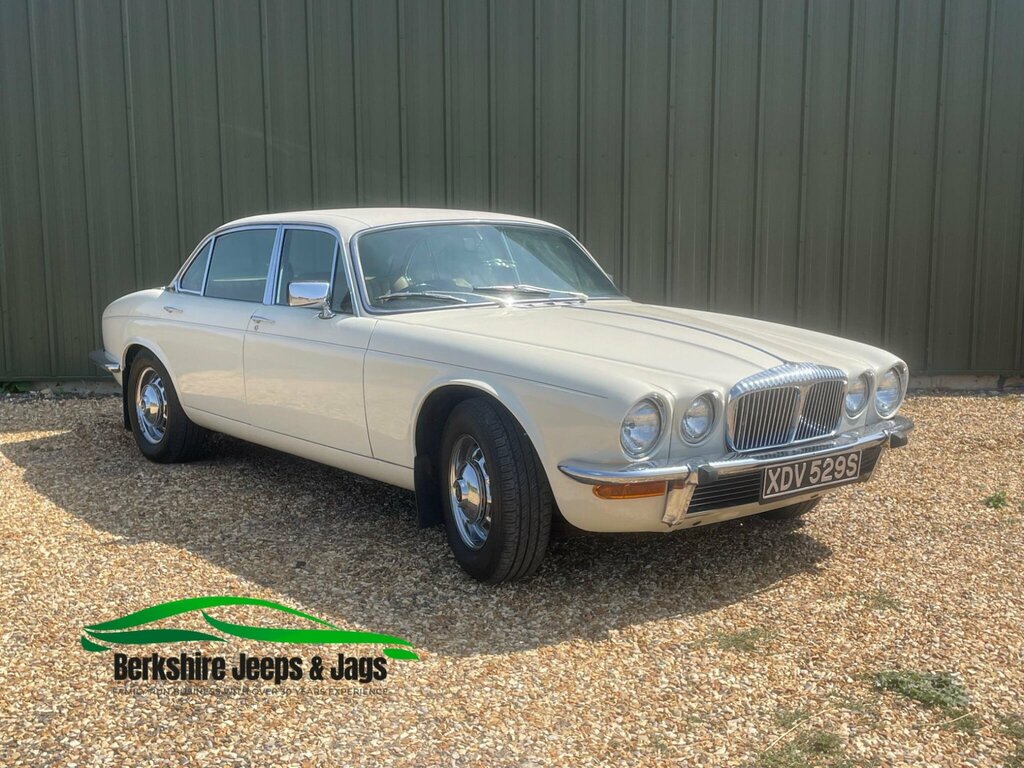 Daimler Sovereign Saloon White
