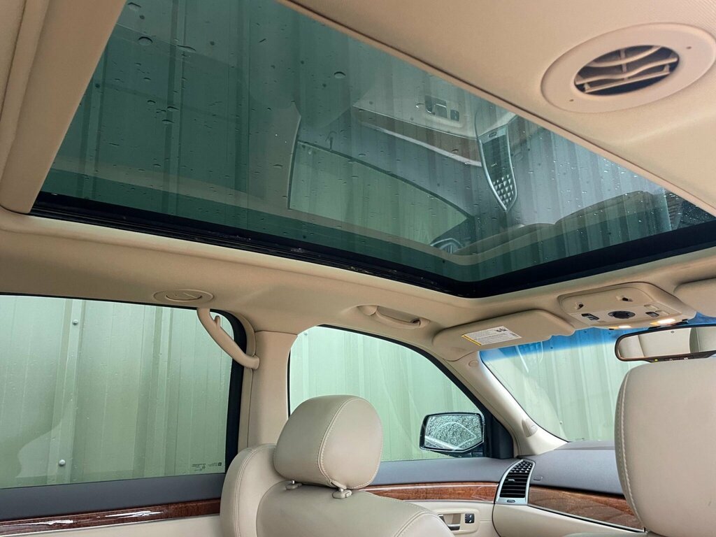 Cadillac SRX V8 Sport Luxury Grey #18