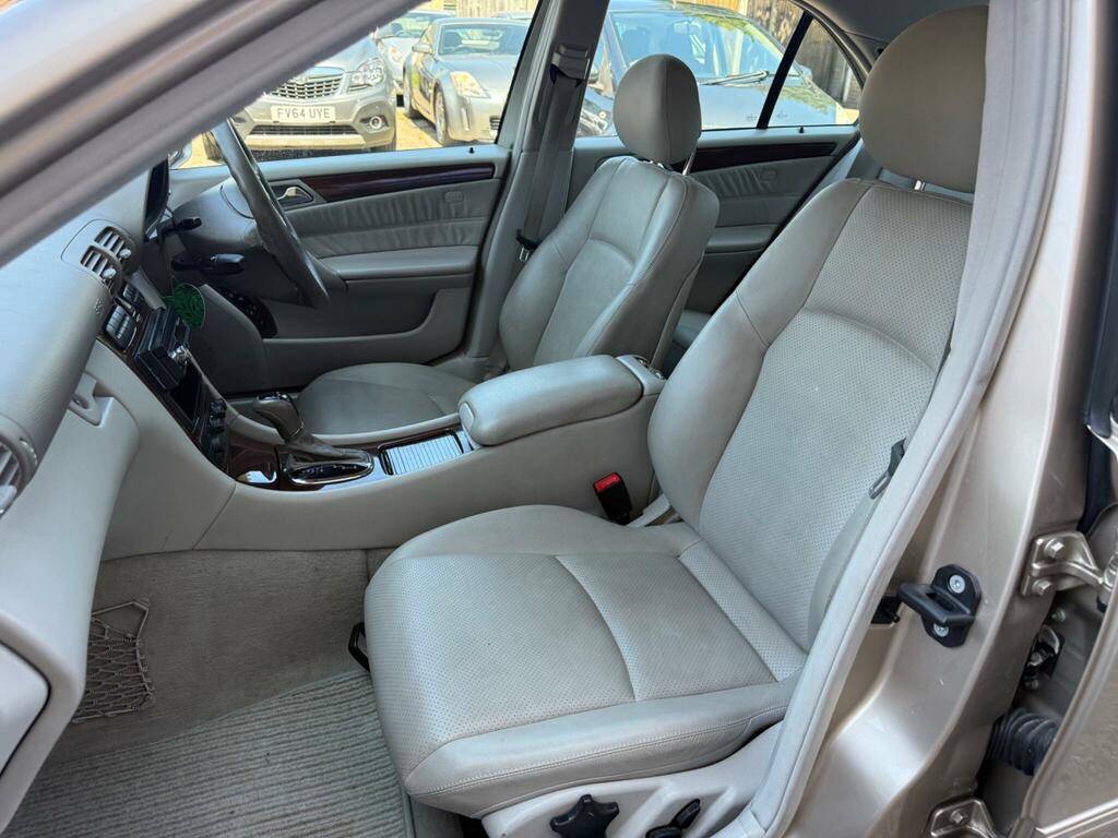 Mercedes-Benz C Class 2.1 C220 Cdi Elegance Se Silver #2
