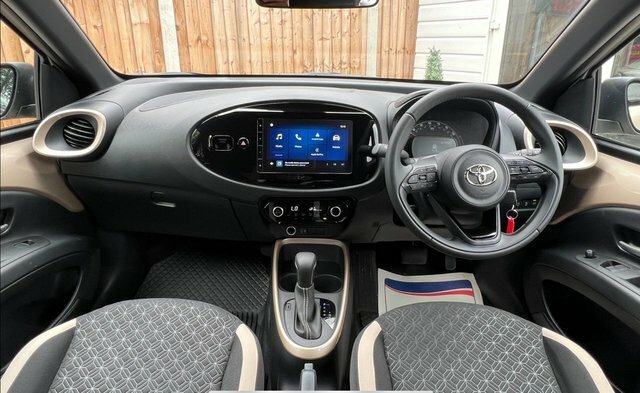 Toyota Aygo X 1.0 Vvt-i Edge Hatchback X-shift Euro 6 OY74EFZ Beige #5