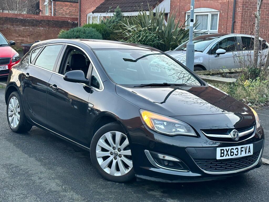 Vauxhall Astra 1.6 16V Se Euro 5 BX63FVA Black
