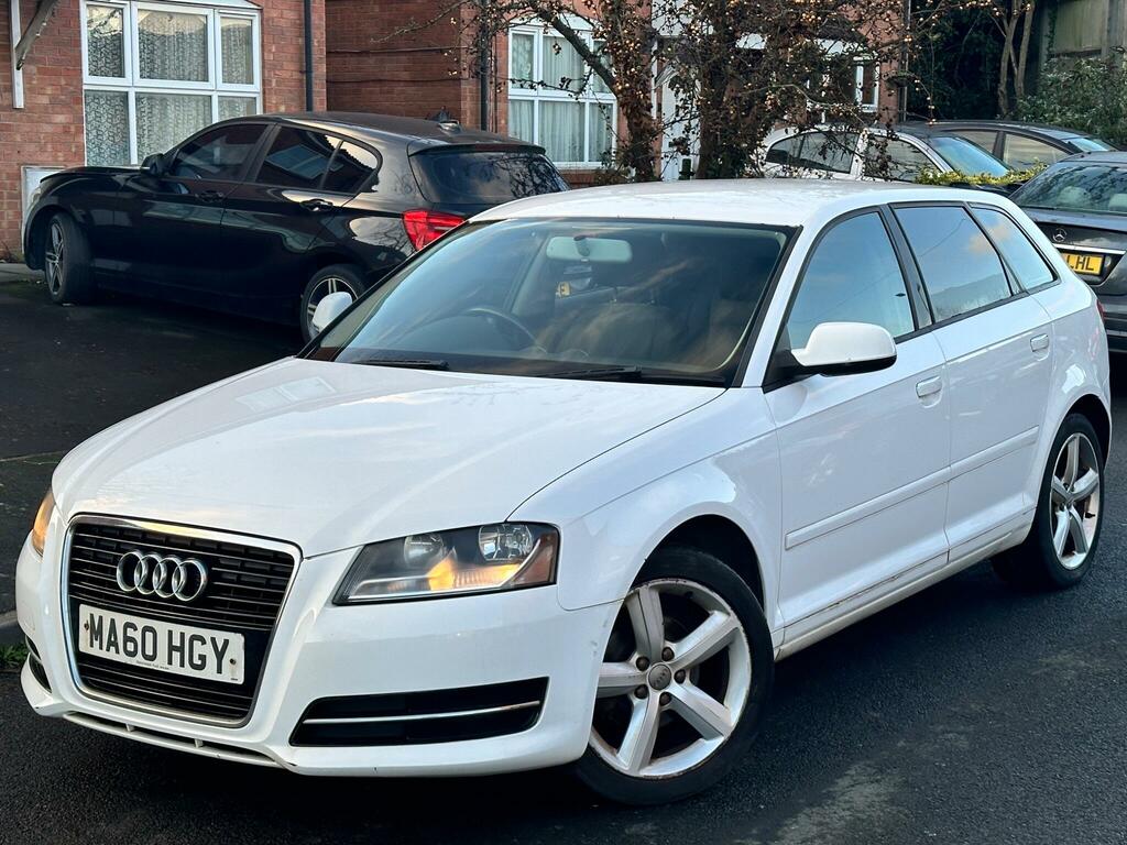 Audi A3 1.6 Technik Sportback Euro 5 MA60HGY White #4