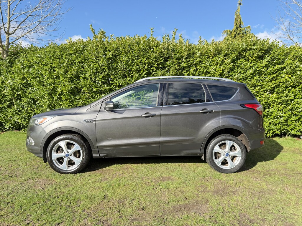 Ford Kuga Suv 2.0 Tdci Titanium 2017 MX17XKH Grey #4