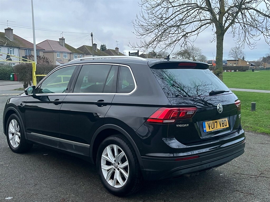 Volkswagen Tiguan 2.0 Tdi Bluemotion Tech Se Dsg 4Motion Euro 6 Ss VU17VBD Black #4