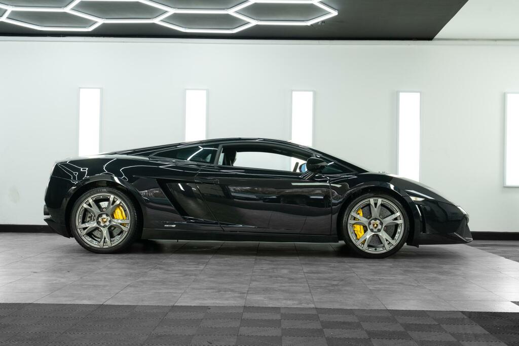 Lamborghini Gallardo Coupe V10 Coupe 201111 White #3