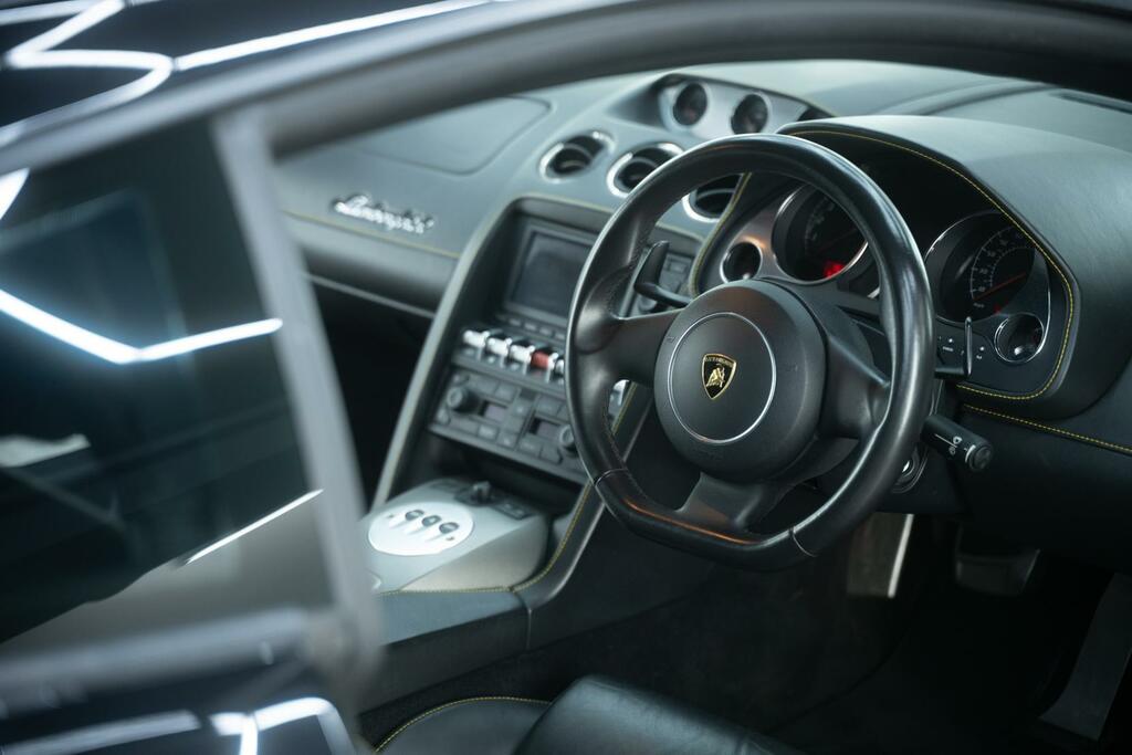 Lamborghini Gallardo Coupe V10 Coupe 201111 White #4