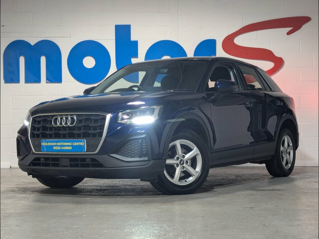 Audi Q2 30 Tfsi Technik Blue