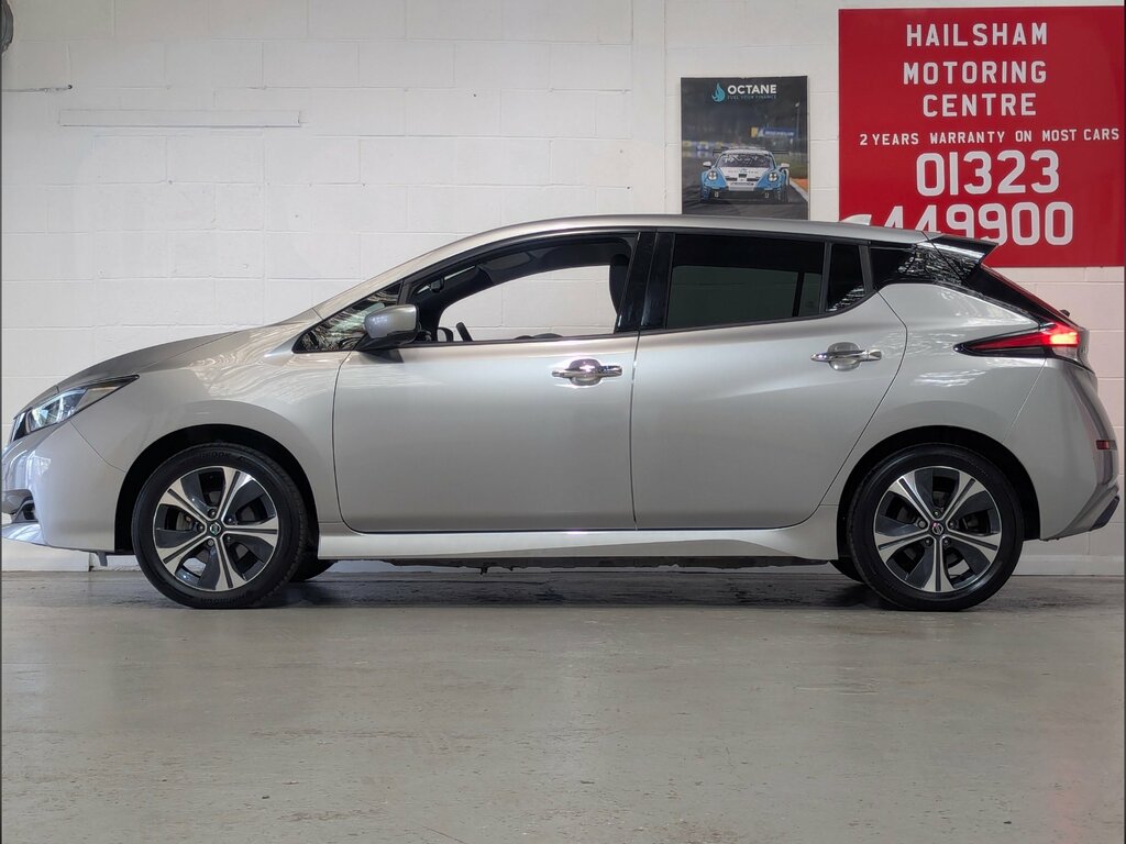 Nissan Leaf 160Kw E N-connecta 62Kwh W BN22OSW Silver #2