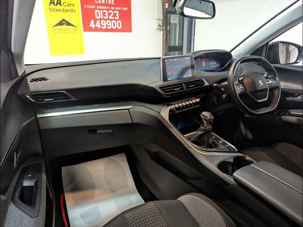 Peugeot 3008 1.5 Bluehdi Active Premium Suv E VF22AUK Black #5