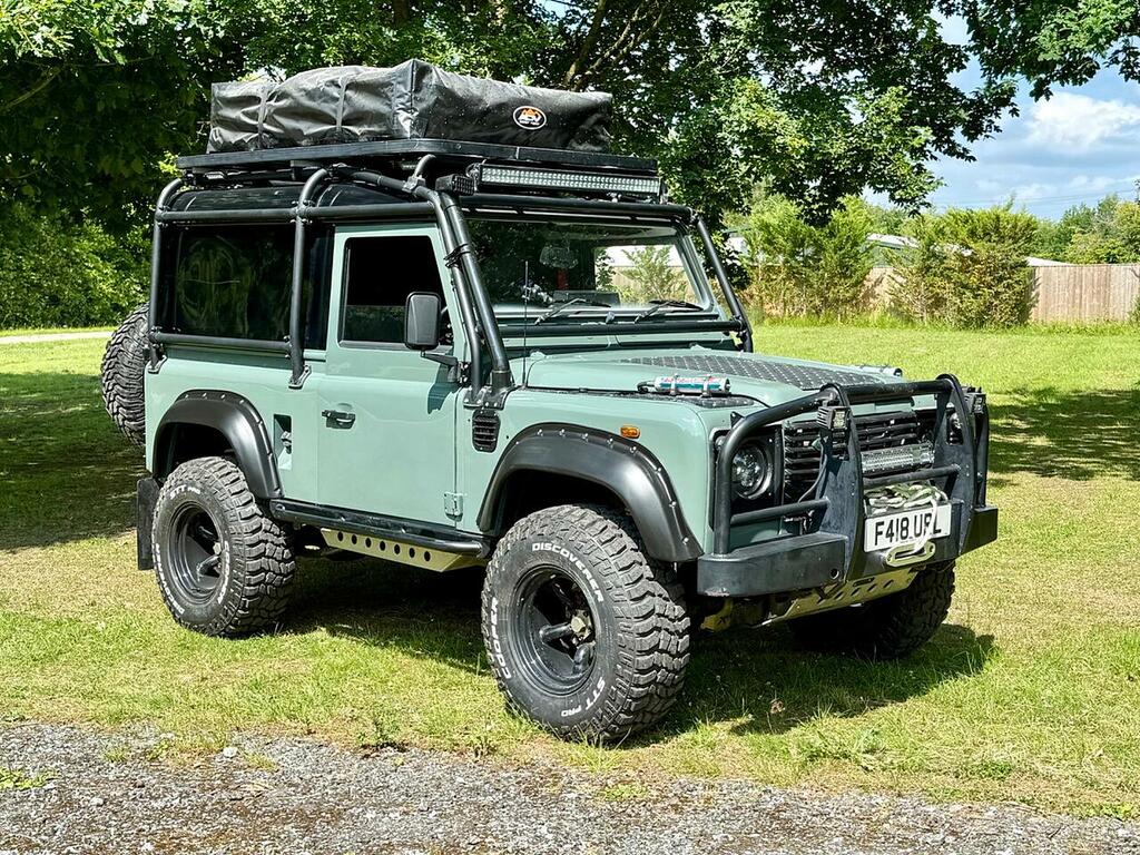 Land Rover Defender 90 Overlander Green