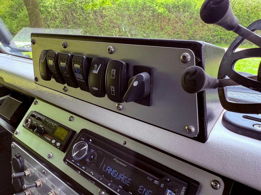 Land Rover Defender 90 Hard Top  #33