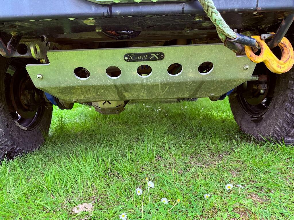 Land Rover Defender 90 Hard Top  #48