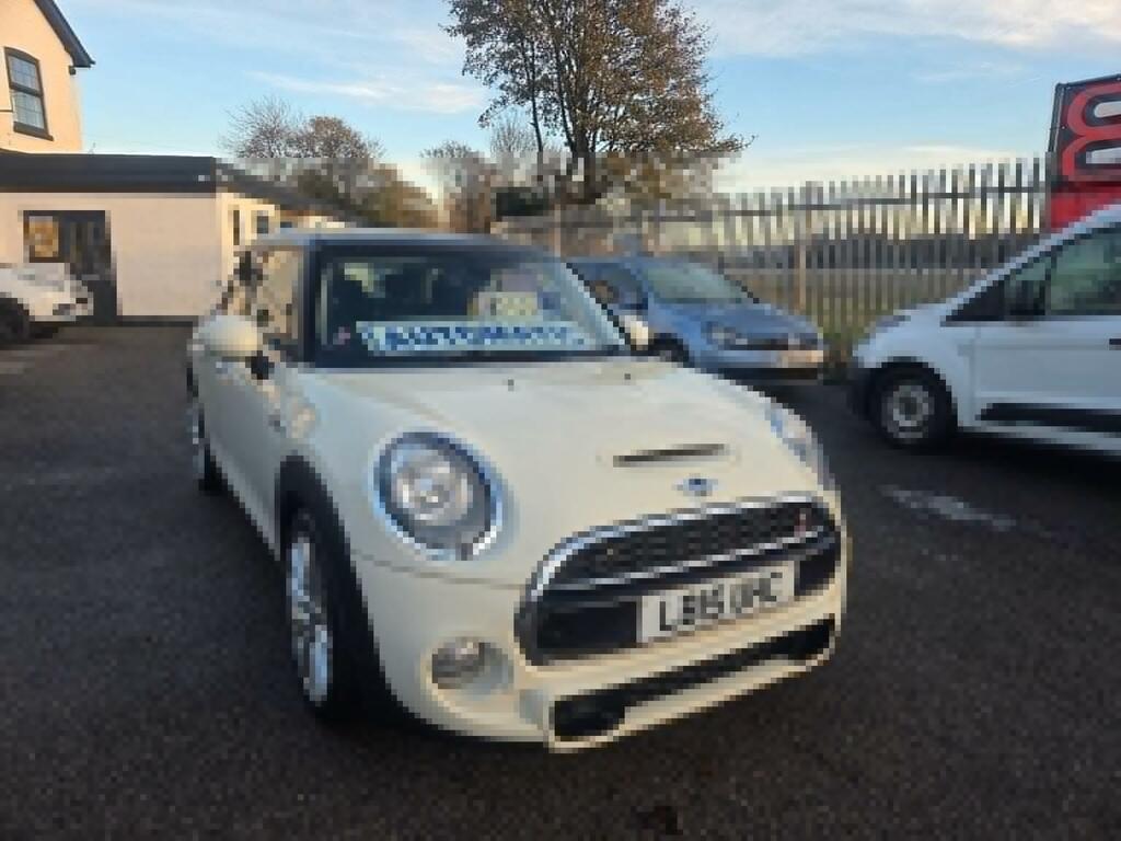 Mini Hatch Hatchback 2.0 Cooper Sd 6Spd Euro 6 Ss White
