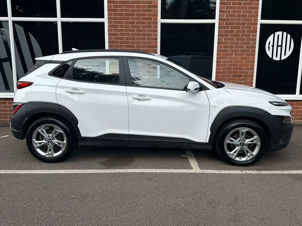 Hyundai Kona 1.0 T-gdi Mhev Se Connect Euro 6 Ss WU22RYX White #2