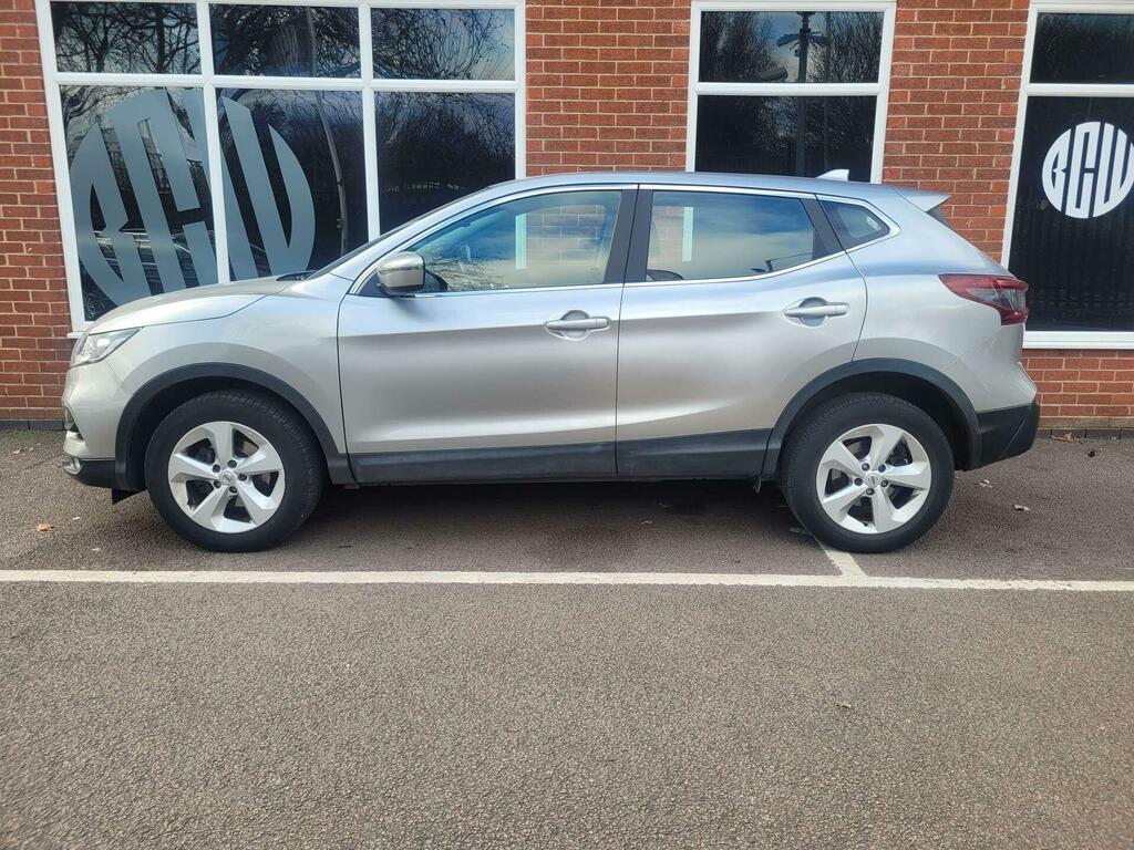Nissan Qashqai 1.3 Dig-t Acenta Premium Euro 6 Ss CK21FPJ Silver #4