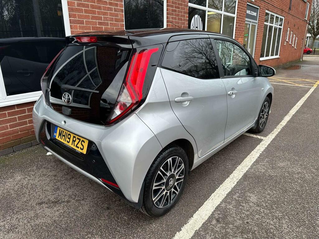 Toyota Aygo 1.0 Vvt-i X-clusiv Euro 6 Safety Sense MH19RZS Silver #5