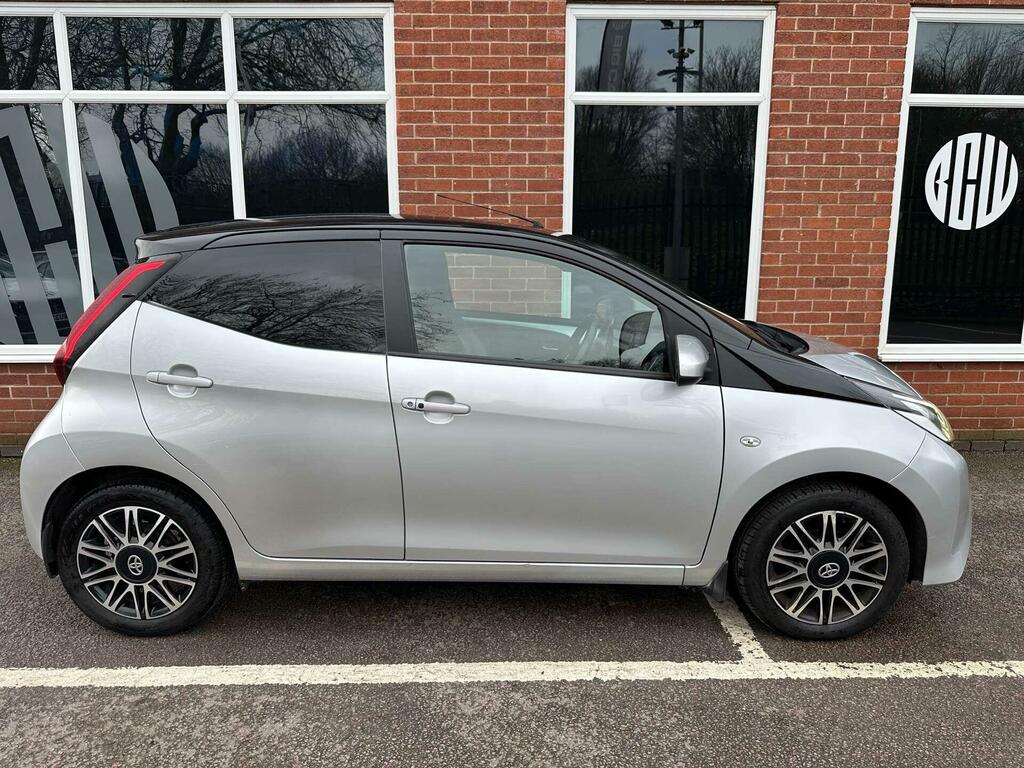 Toyota Aygo 1.0 Vvt-i X-clusiv Euro 6 Safety Sense MH19RZS Silver #3
