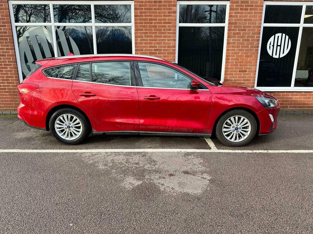 Ford Focus 1.0T Ecoboost Titanium Edition Euro 6 Ss BX71TZE Red #2