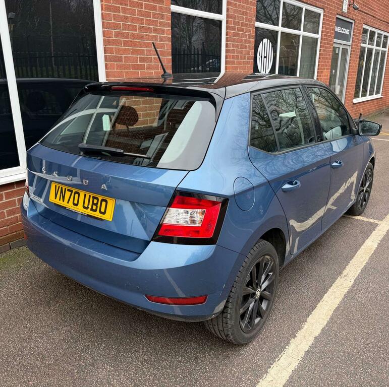 Skoda Fabia 1.0 Tsi Colour Edition Euro 6 Ss VN70UBO Blue #6