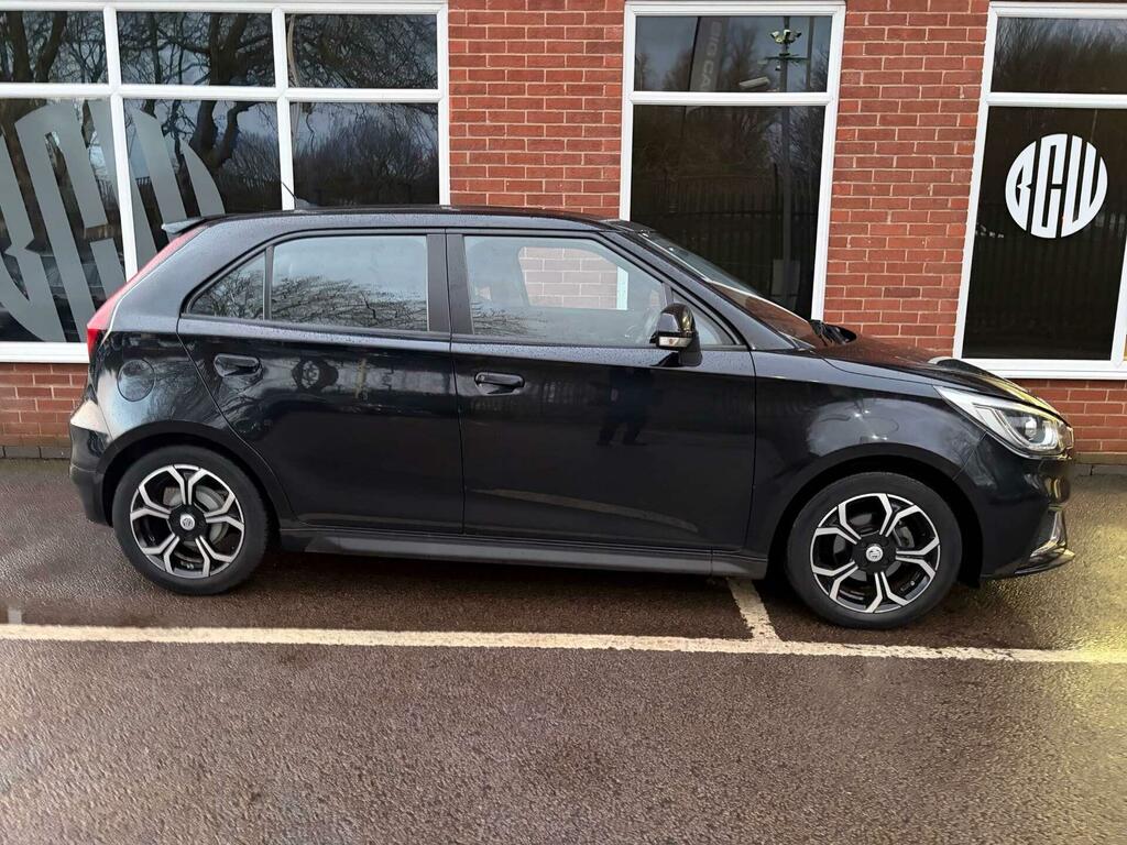 MG MG3 1.5 Vti-tech Exclusive Nav Euro 6 Ss AF71KFR Black #2